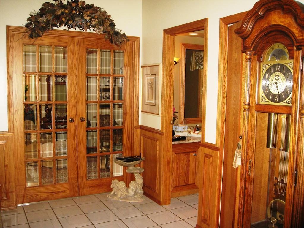Mcdougall Lane Bed & Breakfast Drumheller Eksteriør bilde